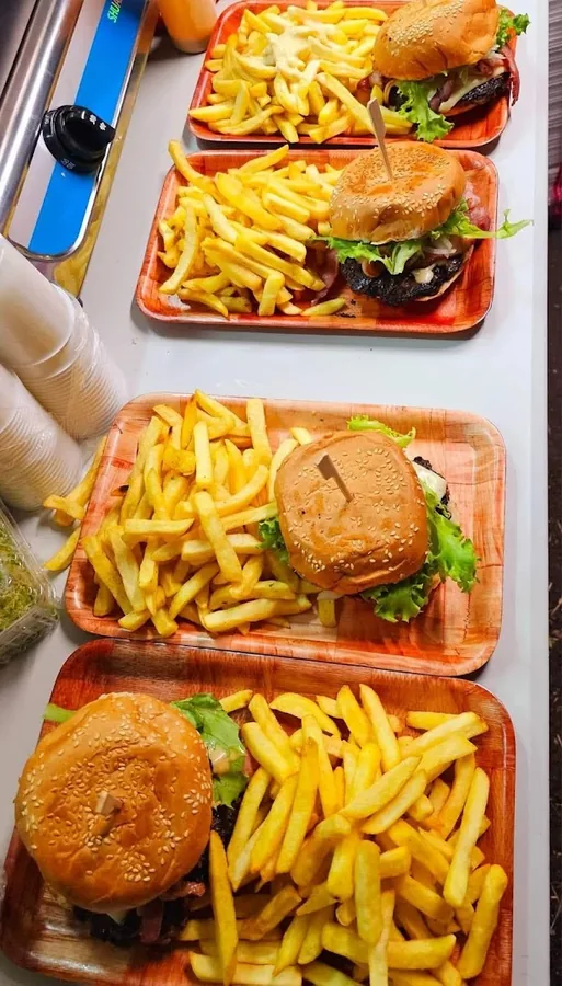 Roulotte YO LE BIG, assiette partagée